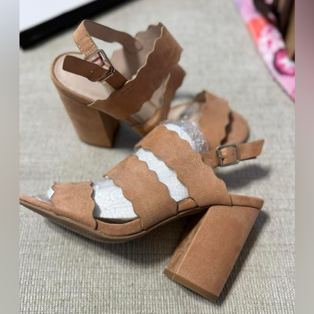 Qupid Tan Scalloped Block Heels